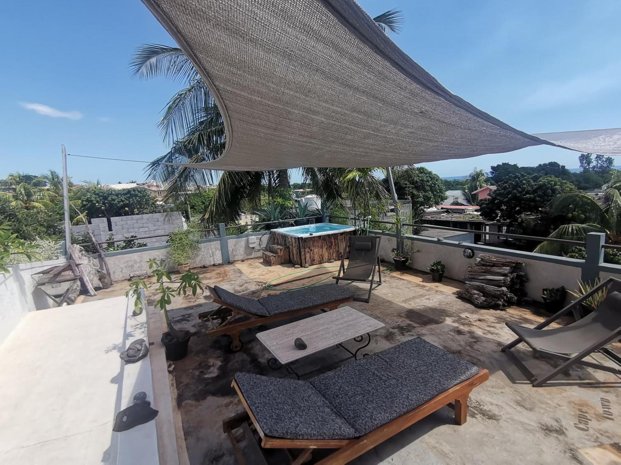 Modern Apartment/3Bedrooms/2Bathrooms/Rooftop/Jacuzzi Pointe aux Sable 외부 사진